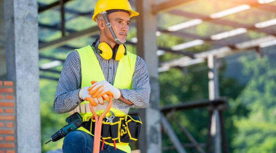 Professional gutter cleaning in Zearing, IA